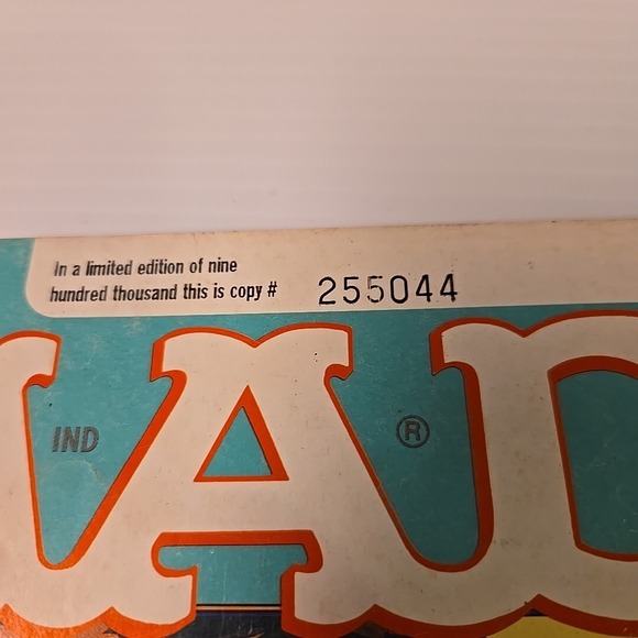 MAD MAGAZINE COLLECTOR'S SERIES #10 April 1995 w/prints - Picture 2 of 4